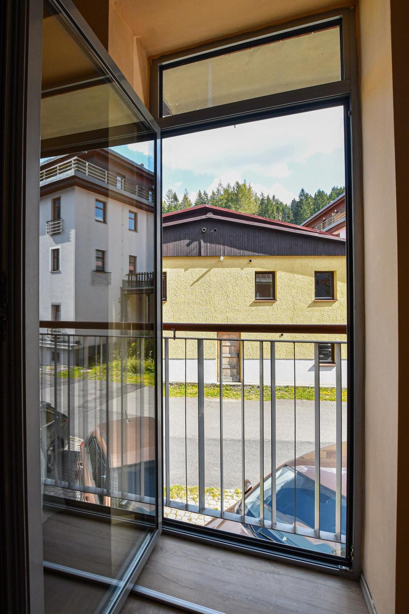 Ados * Harrachov